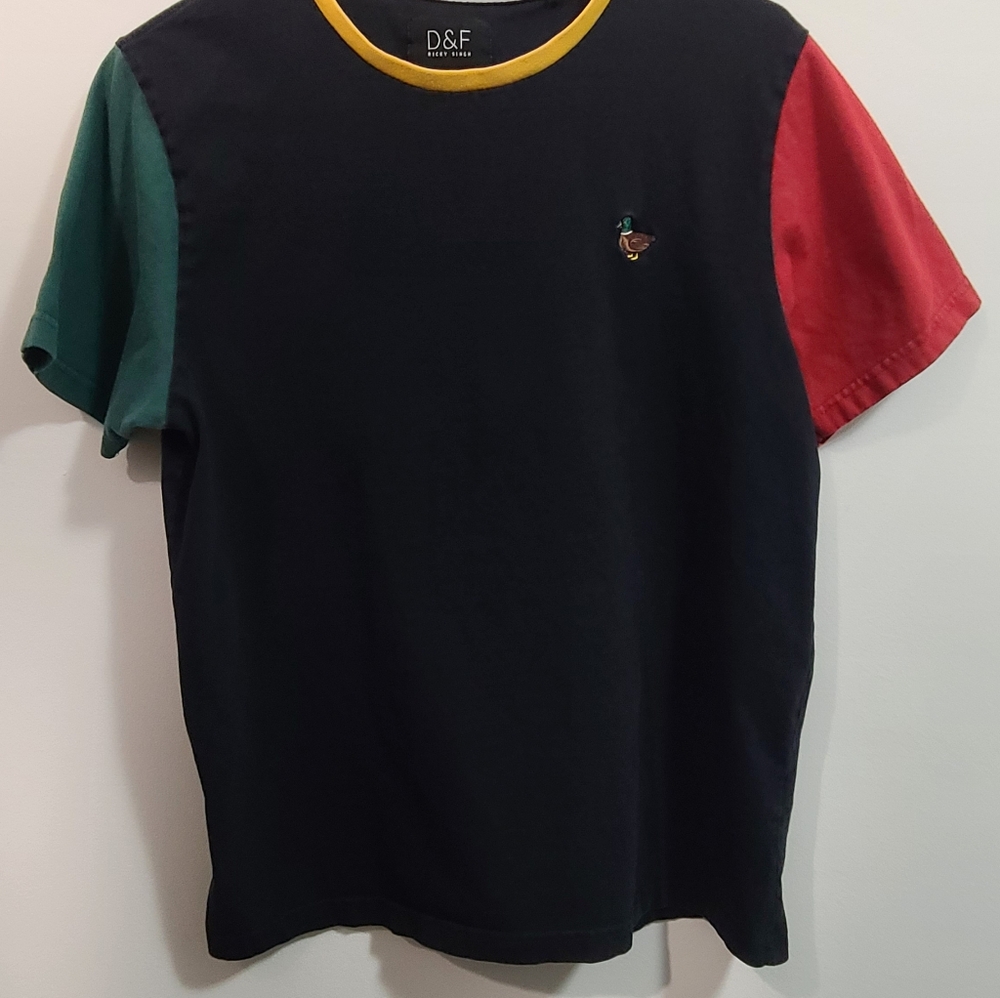 D & F Ricky Singh Short Sleeve Color Block T-Shirt Size M